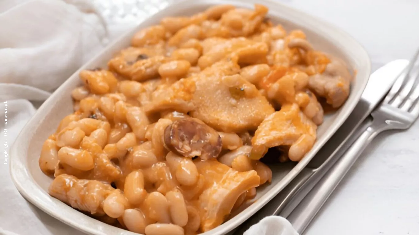 Dobrada com Feij&atilde;o Branco