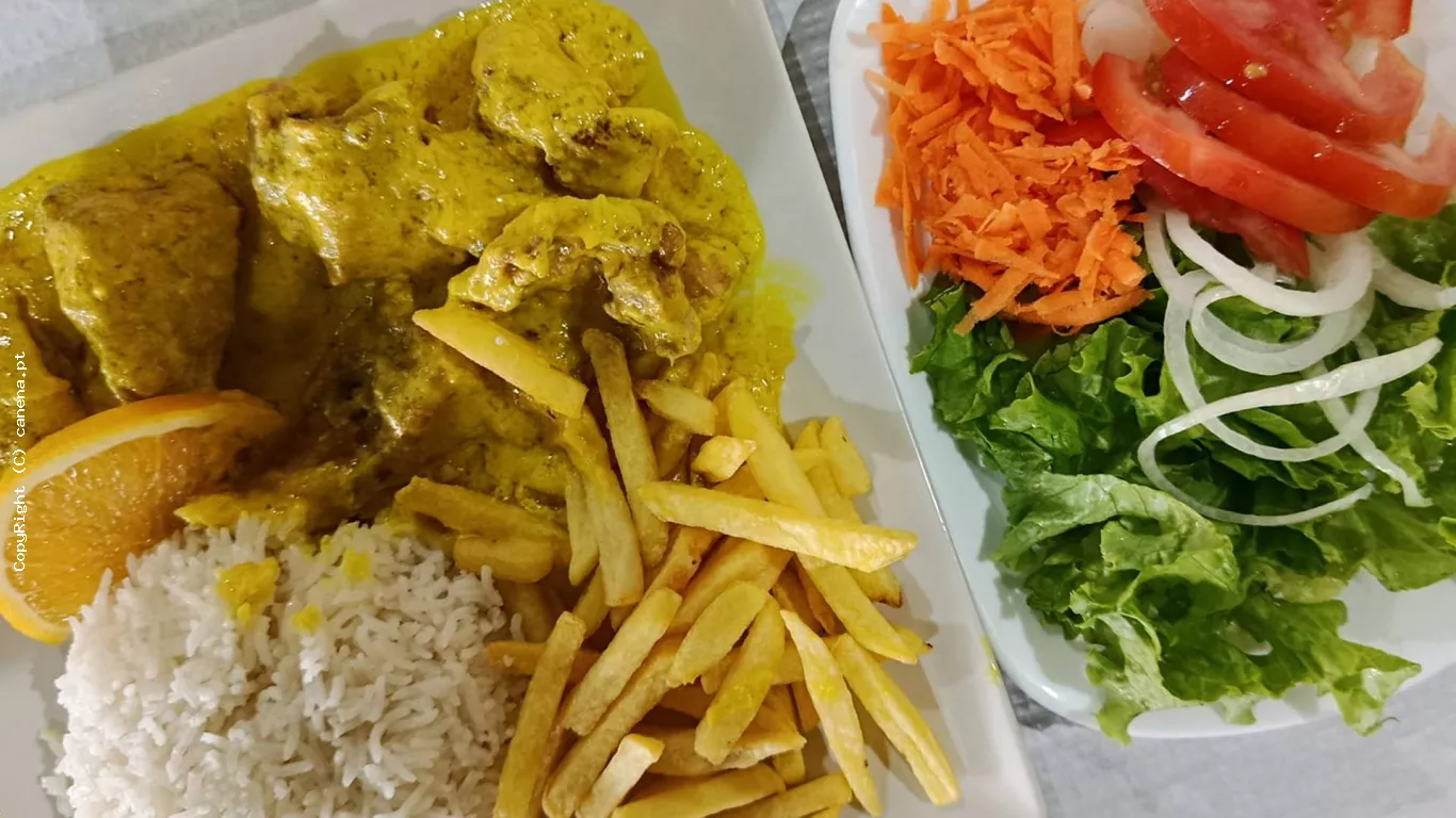 Frango com Caril