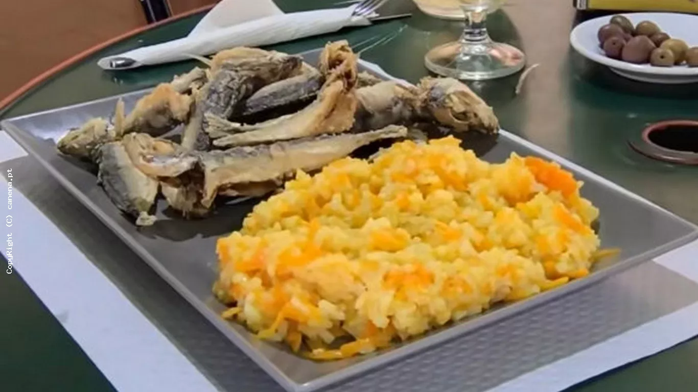 Jaquinzinhos Fritos com Arroz de Tomate